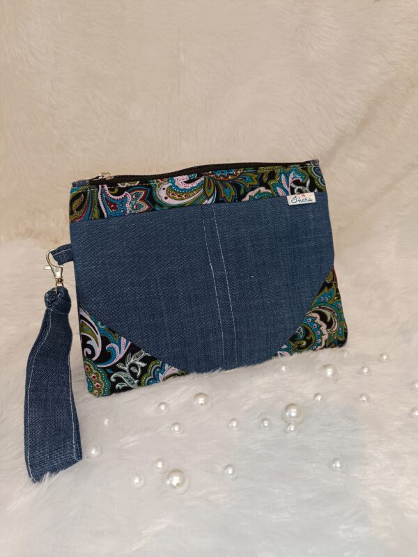 Denim Hold