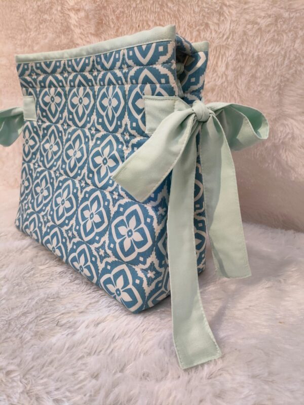 Mint Bow Bliss - Image 4